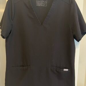 Figs Woman’s Black V-Neck Short Sleeve Scrub Top